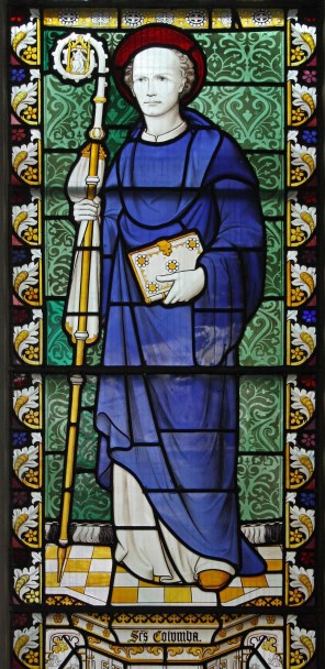 이오나의 성 골룸바_by Sir Ninian Comper_photo by Lawrence OP_in the church of St Cyprian at Clarence Gate in London_England.jpg